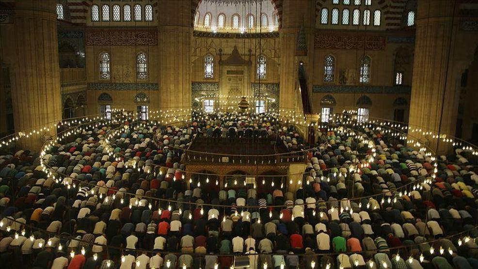 Bayram namazı saat kaçta kılınacak İşte il il namaz saatleri