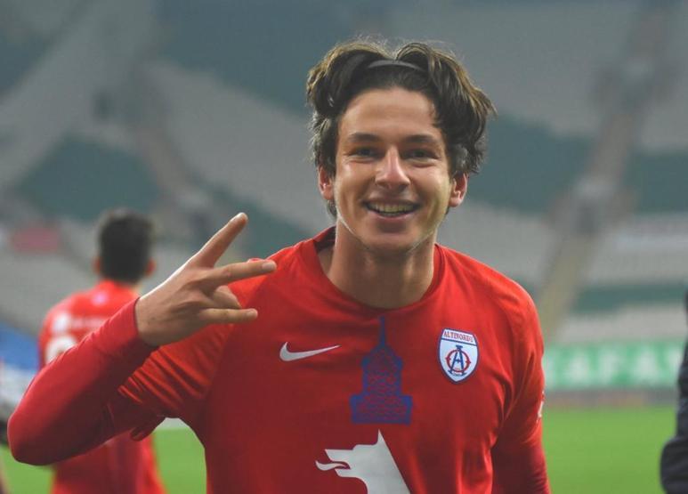 Son dakika Trabzonspor transfer haberleri: İşte Fırtınanın Enis Destan teklifi