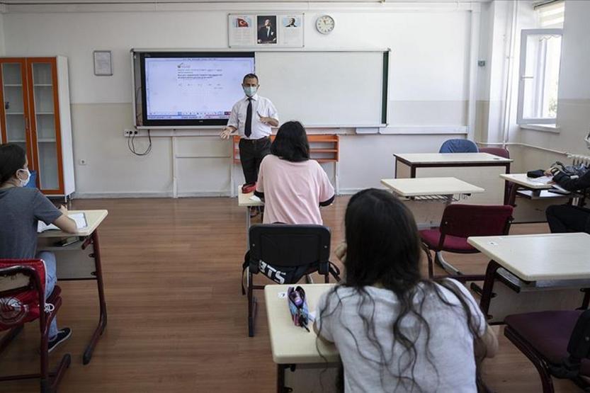 Dünya diken üstünde, 4. dalga kapıda, yüzyüze eğitim tehlikede