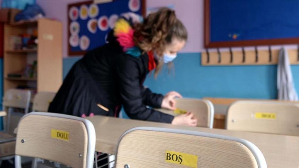 Dünya diken üstünde, 4. dalga kapıda, yüzyüze eğitim tehlikede
