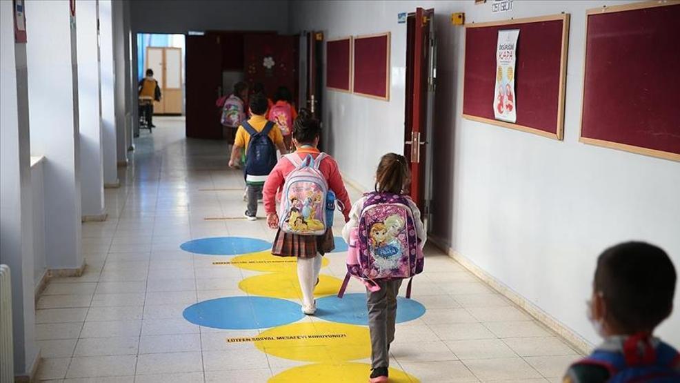 Dünya diken üstünde, 4. dalga kapıda, yüzyüze eğitim tehlikede