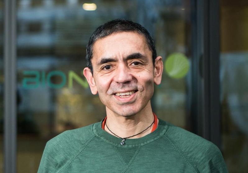 Prof. Dr. Uğur Şahinden flaş Delta ve 3. doz aşı açıklaması
