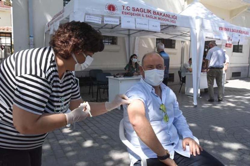 Prof. Dr. Bilge: Aşılanmayan kişiler yeni varyant oluşumuna sebep olabilir