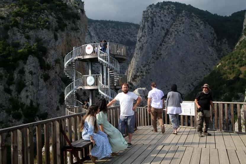 Kanyonları ve doğal güzellikleriyle ünlü Bayramda nüfusunun 20 katı ziyaretçiyi ağırladı