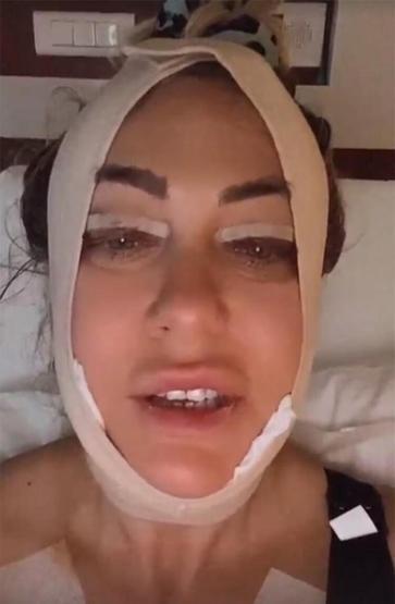 Yeliz Yeşilmen kızıyla tatil keyfi yaptı
