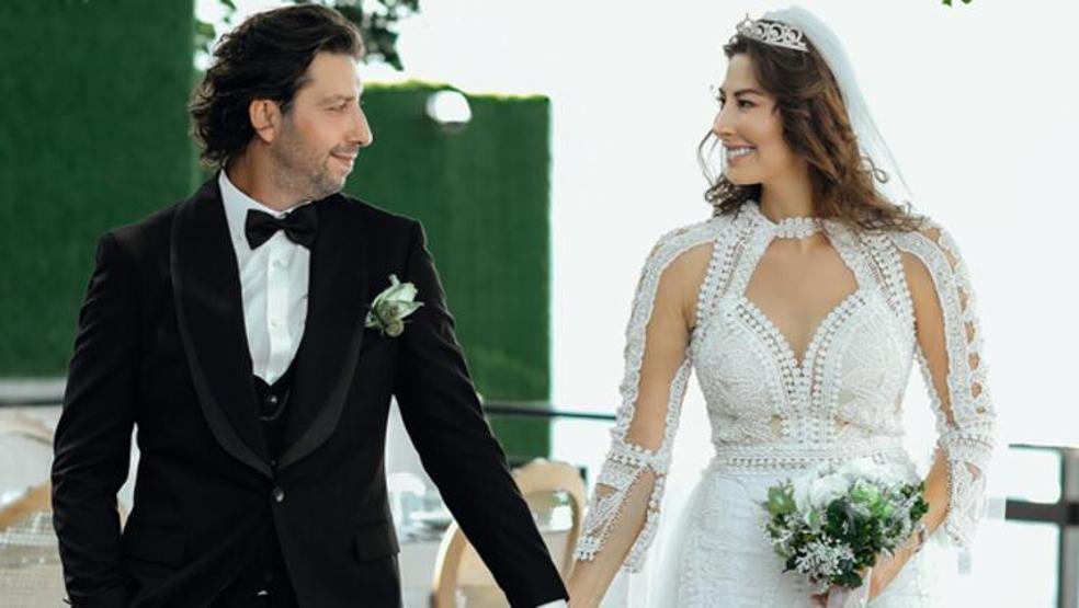 Manken Şenay Akay ve Tarık Soner evlendi