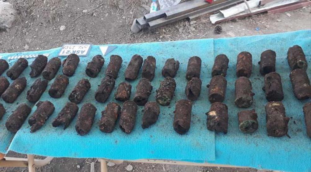 Amida Höyükte Osmanlı dönemine ait el bombaları bulundu