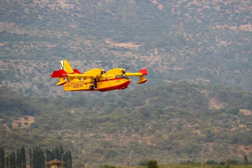 İspanyadan gönderilen 2 yangın söndürme uçağı Muğlada faaliyetlerine başladı