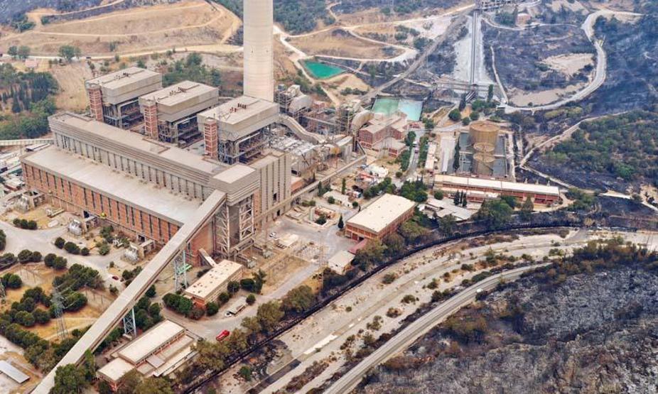 Kemerköy Termik Santrali drone ile havadan görüntülendi