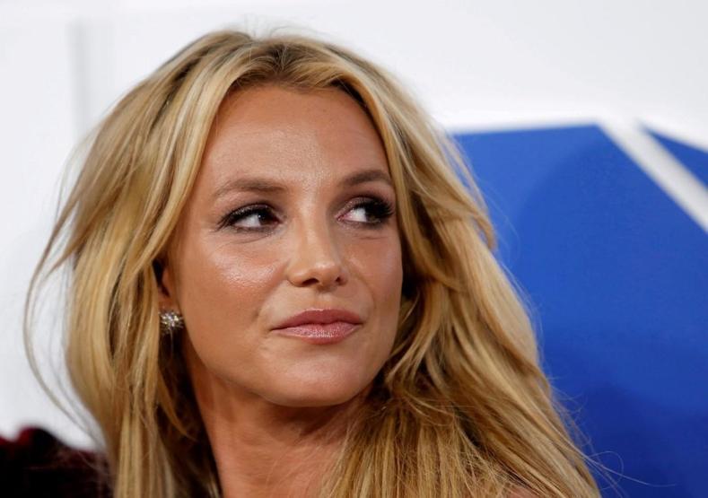 İlaçlarla beni uyuşturuyor demişti: Babası, bu kez de Britney Spearsı hastaneye yatırmak istedi