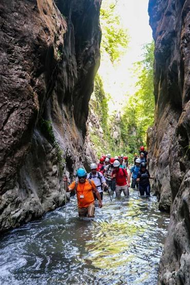 İstanbulda sıcaktan bunalan doğaseverler soluğu burada alıyor