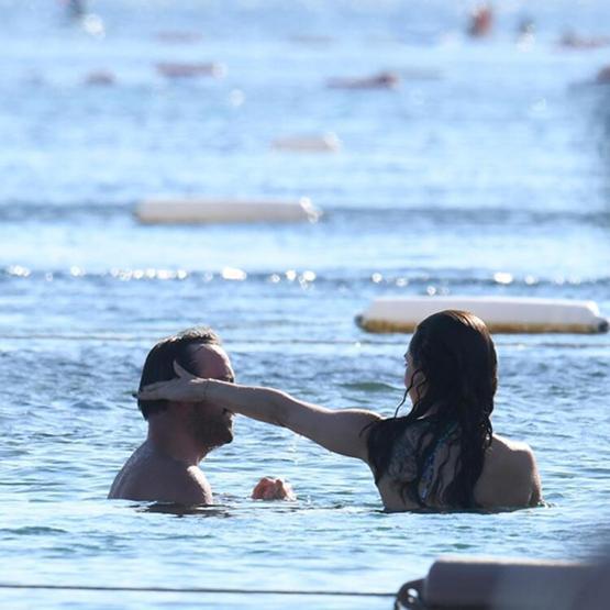 Birce Akalay ve Erdem Hamza, Bodrum tatiline devam ediyor