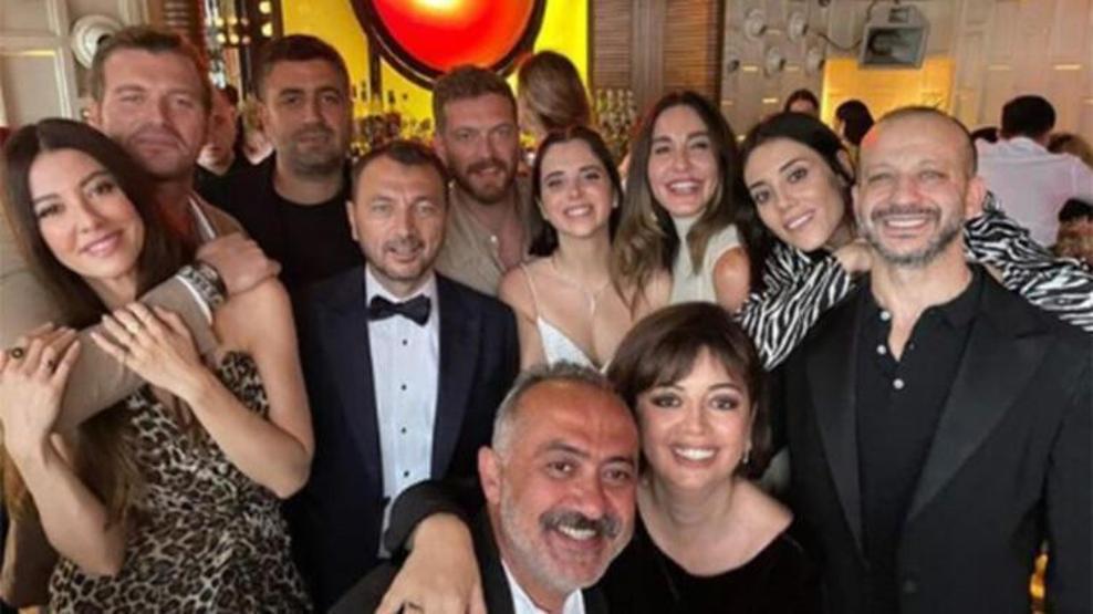 Uluç Bayraktar eşi ile tatile çıktı