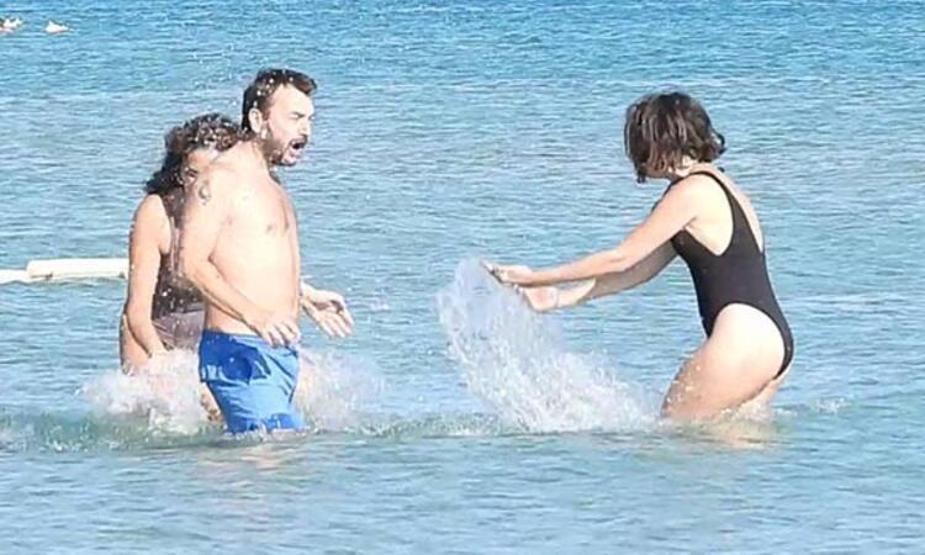Uluç Bayraktar eşi ile tatile çıktı