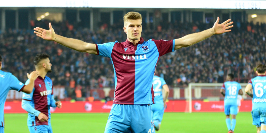 Fenerbahçenin transfer listesinde olan Maestronun bonservisi dikkat çekti