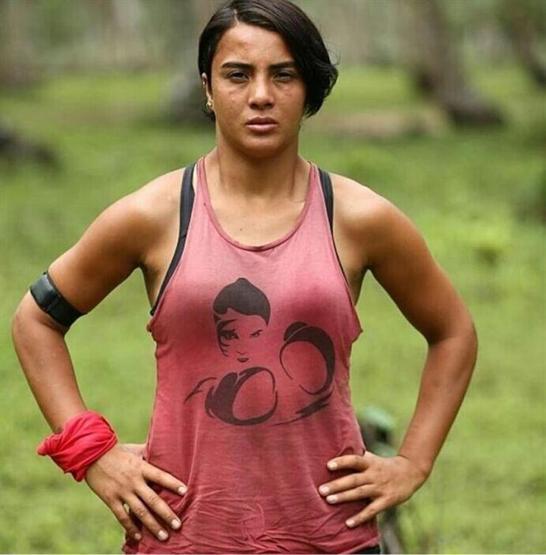 Survivor Sabriyenin bikinili pozları olay yarattı O eski halinden eser kalmadı
