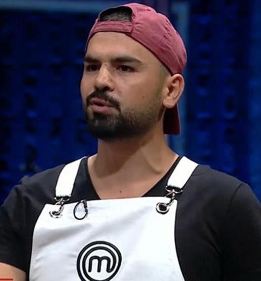 MasterChef Ali Uysaldan Somer Sivrioğluna anlamlı hediye