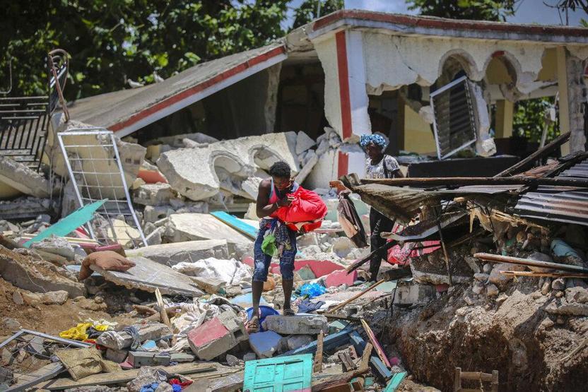 Haiti açıklarında meydana gelen depremde hayatını kaybedenlerin sayısı 1297ye yükseldi