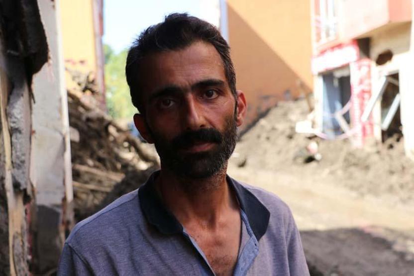 Sel suları 5 metreyi aştı: Bozkurtta duvarlarda izler silinmedi