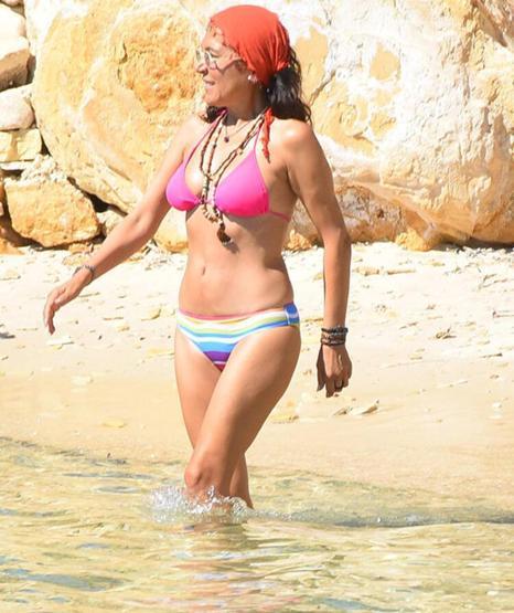 Asuman Dabak fit haliyle dikkat çekti