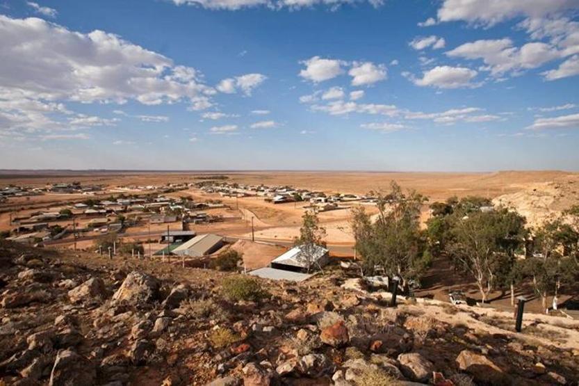 İnsanların yer altında yaşadığı dünyanın en ilginç kasabası: Coober Pedy