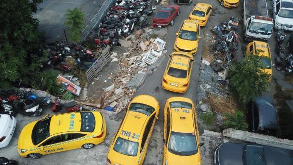Yediemin otoparkları taksilerle doldu