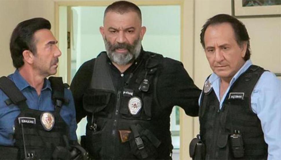 Özgür Ozanın yeni imajı sosyal medyayı salladı
