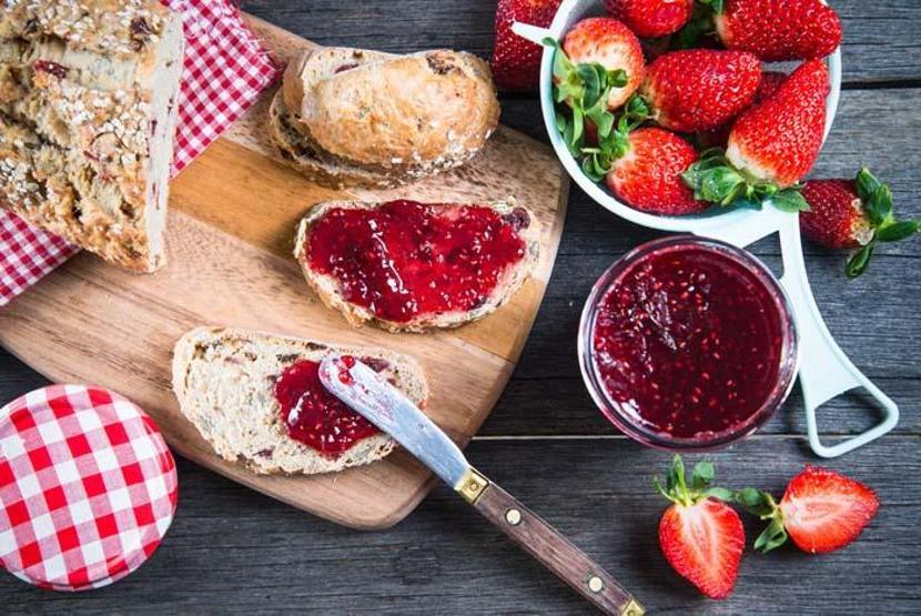 Yemekten hemen sonra uykunuz geliyor ve dönem dönem tatlı krizi yaşıyorsanız dikkat