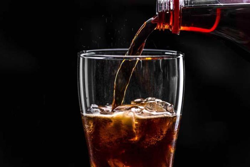 Yemekten hemen sonra uykunuz geliyor ve dönem dönem tatlı krizi yaşıyorsanız dikkat