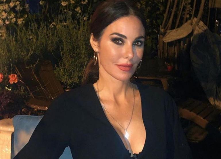 Defne Samyeli koronavirüse yakalandı