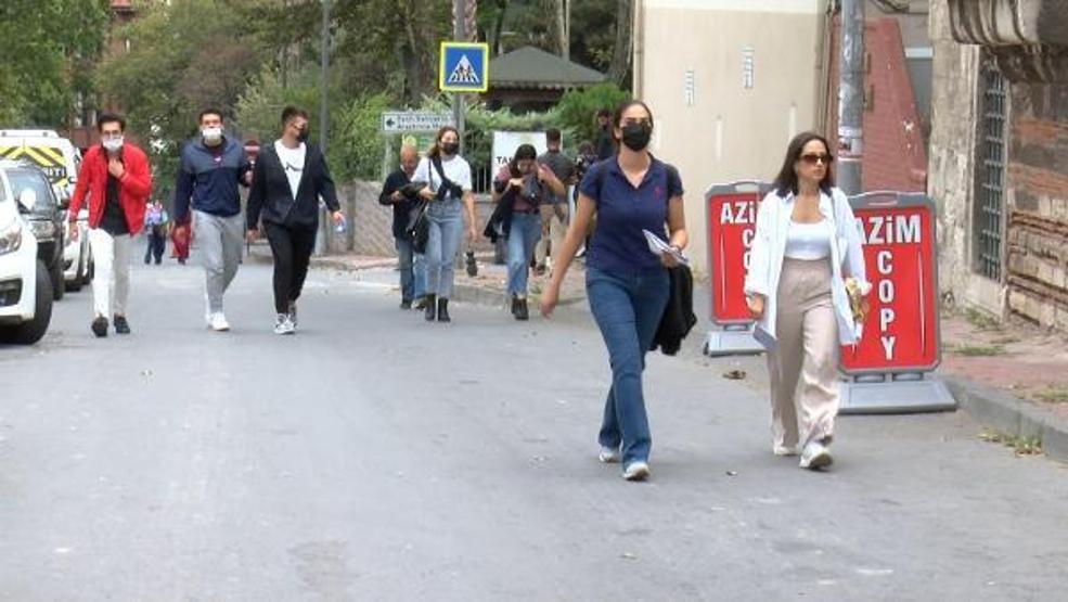 İstanbulda kayıtlar başladı, üniversiteliler ev ve yurt telaşı yaşadı
