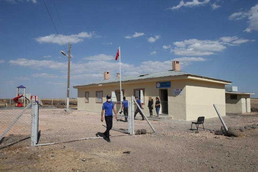 Cezaevi personelinin onardığı okul, 6 yıl sonra eğitime açıldı