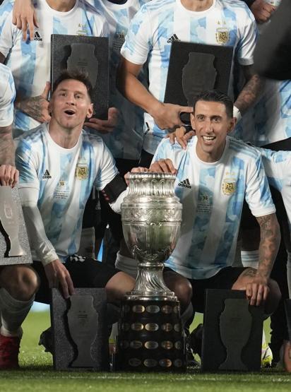 Messi, Pelenin rekorunu kırdı Gözyaşları geceye damga vurdu