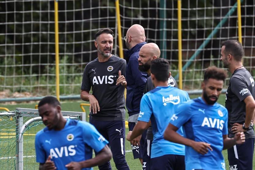 Son dakika... Fenerbahçede devre arası bir ayrılık daha