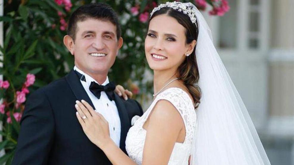 Fatoş Kabasakal ve Erkan Kayhanın üç yıl rötarlı düğünü