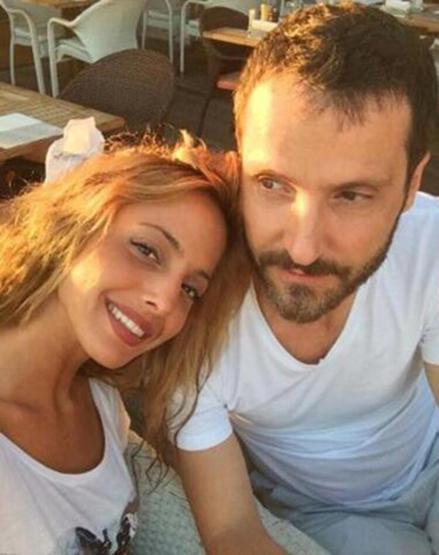 Sinan Özen, kızıyla deniz keyfini takipçileriyle paylaştı