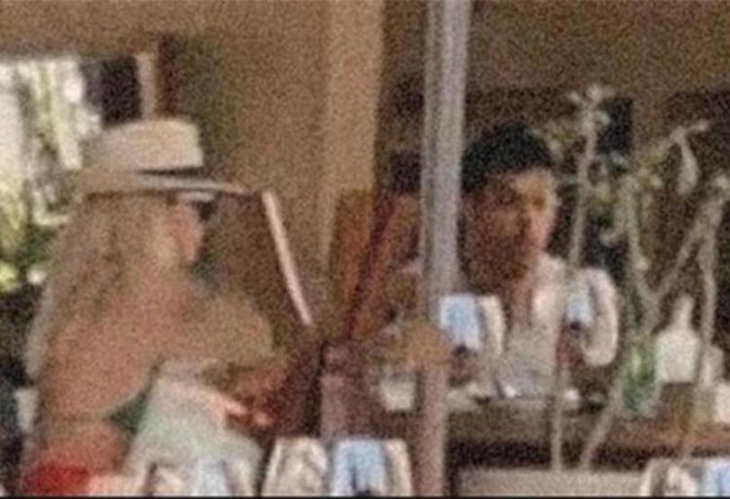 Hadise ve Mehmet Dinçerler tatile çıktı İki gecelik konaklama ücreti dudak uçuklattı