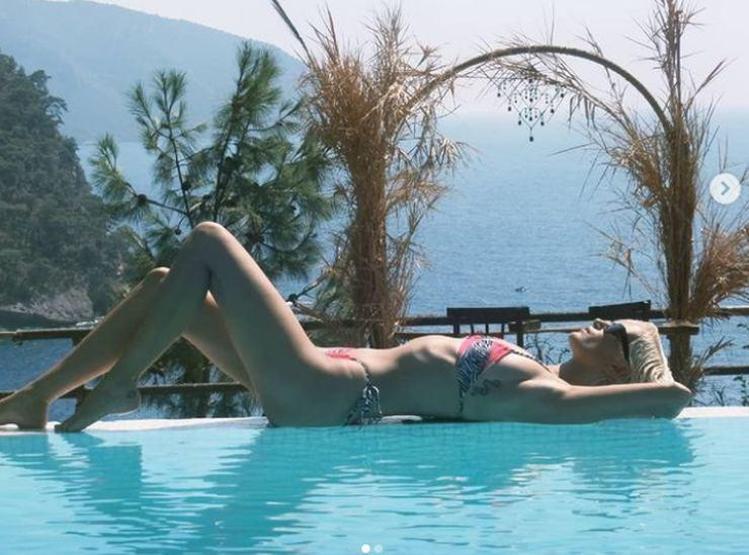 Hayranından Didem Soydana anlamlı hediye