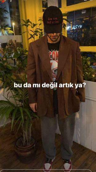 Reynmenin sahne kıyafeti sosyal medyada olay yarattı