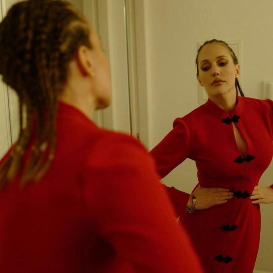 Meryem Uzerli takipçilerini yıllar öncesine götürdü