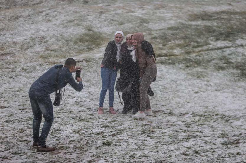 Uludağ ve Kartalkayaya mevsimin ilk kar yağışı düştü