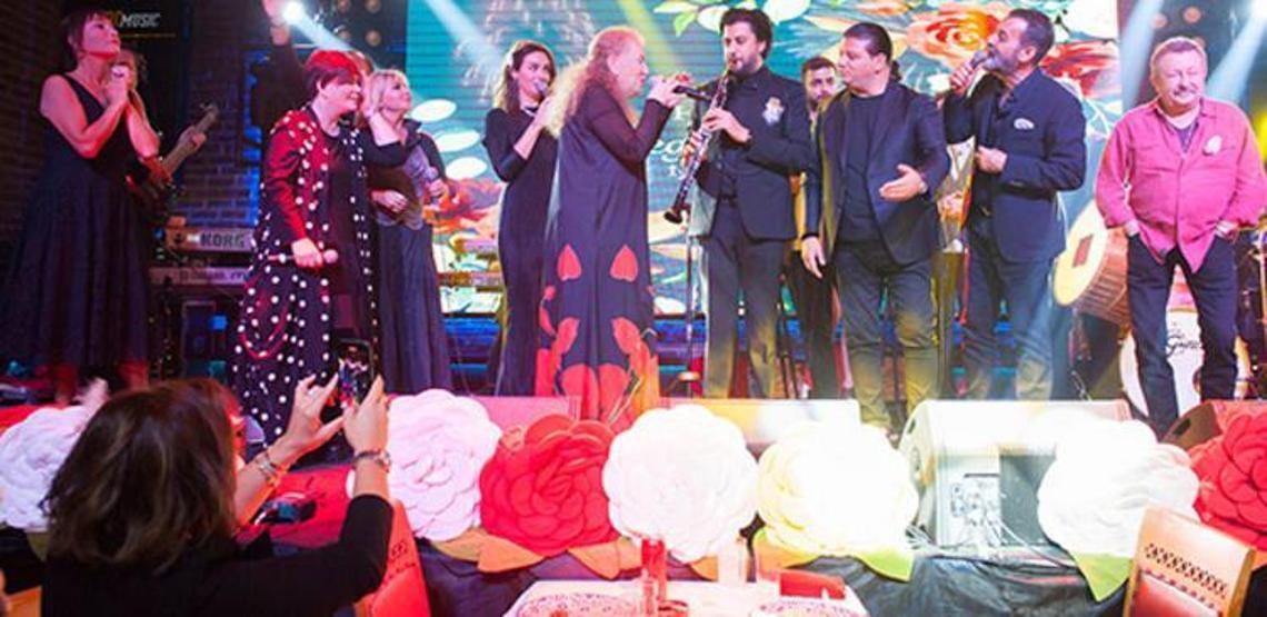 Suzan Kardeş kızı Begüm Kardeşi evlendirdi