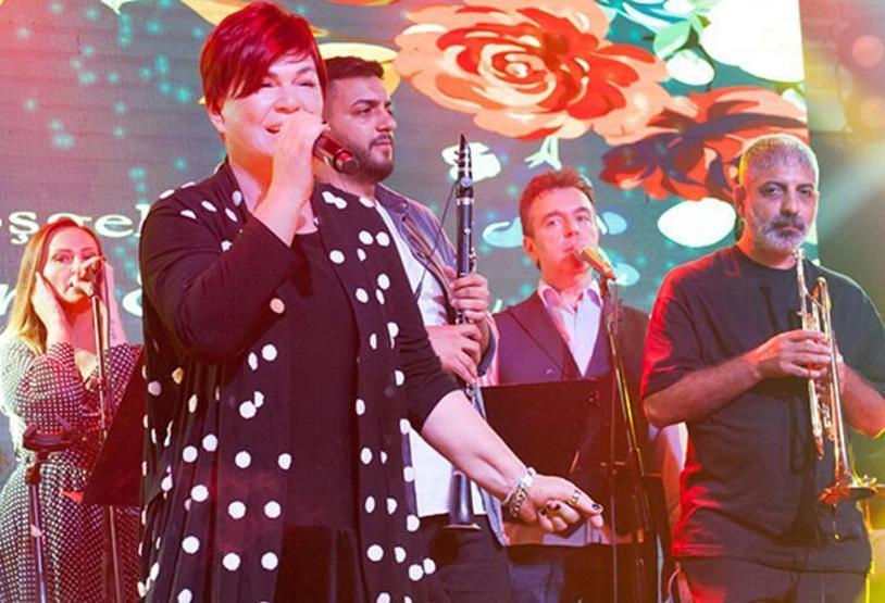 Suzan Kardeş kızı Begüm Kardeşi evlendirdi