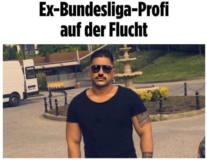 Eski futbolcu Sezer Öztürkün dehşet saçtığı o anlar dünya basınında