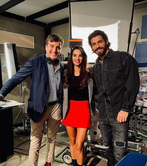 Can Yaman yeni projesini sosyal medyadan duyurdu