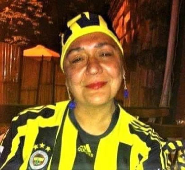 Şarkıcı Efkariye hayatını kaybetti