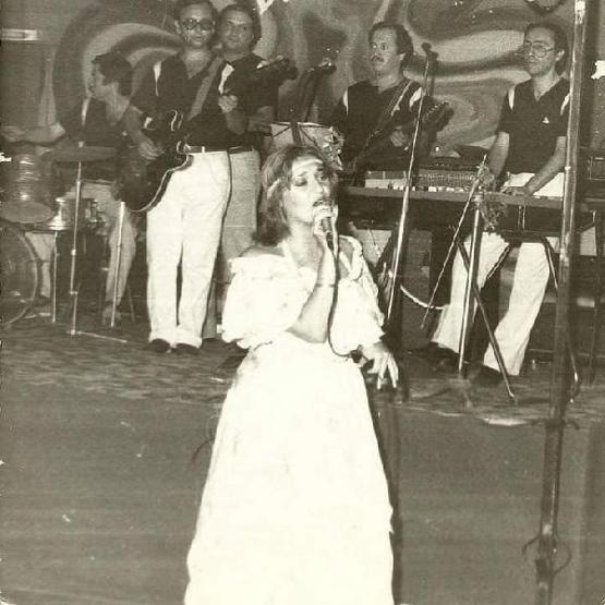 Şarkıcı Efkariye hayatını kaybetti