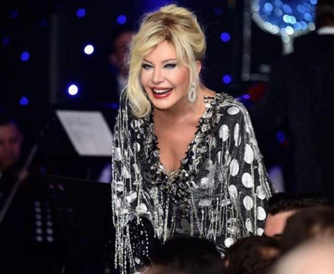 Mehmet Ali Erbilin aşk itirafına Emel Sayın’dan yanıt geldi