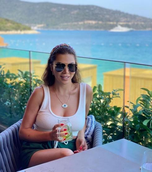 Ebru Yaşarın estetik itirafı dikkat çekti