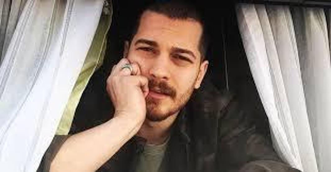 Çağatay Ulusoy film ve diziyle setlere dönüyor